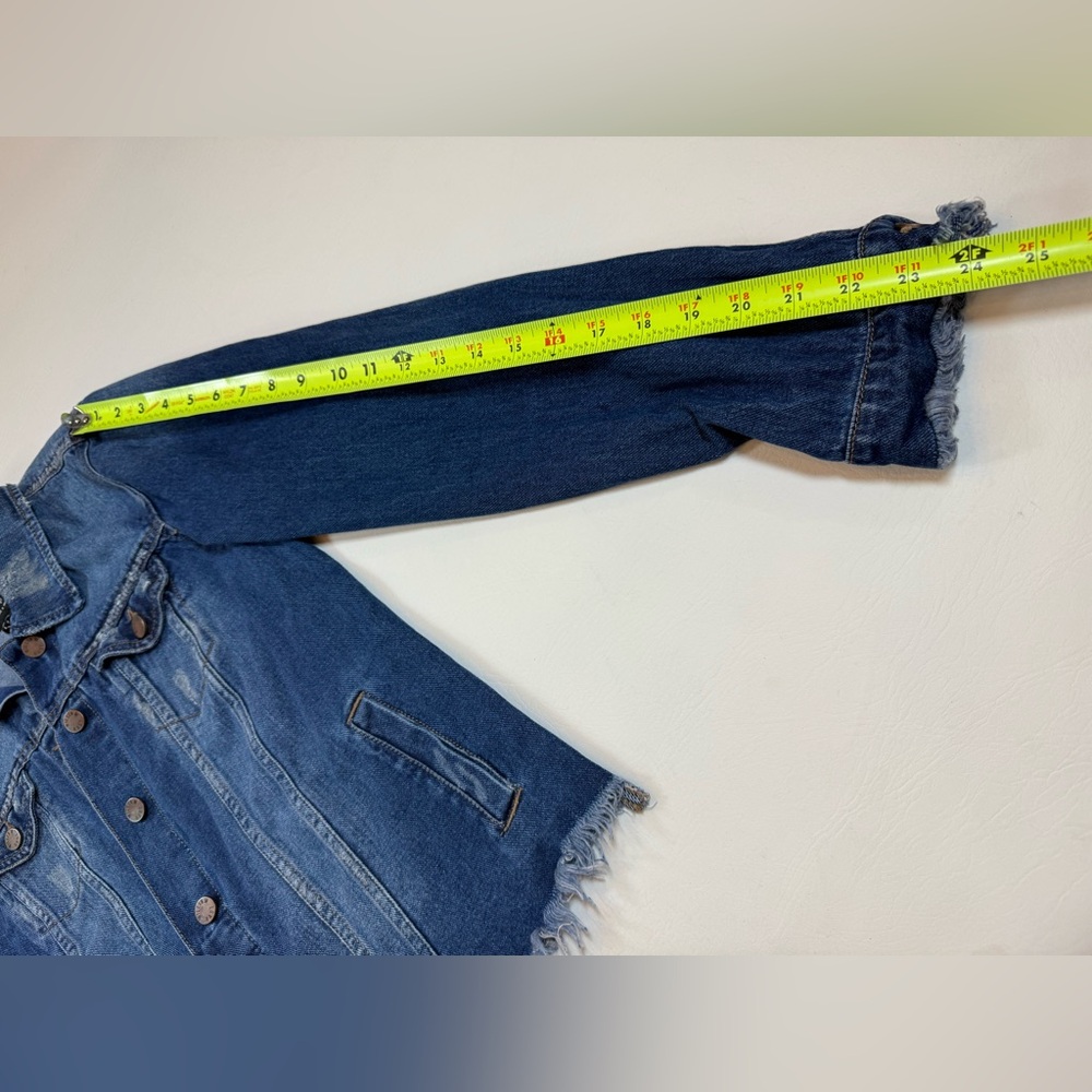 WILLIAM RAST Frayed Denim Trucker Jacket size women’s large (bin T) - Picture 7 of 11